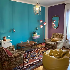 Spazioviola Intimo Boho Style Uno Spazio Magico Per L'energia Che Si Respira In Un Palazzo Della Vecchia Qui Nulla E Perfetto Ma Tutto Racconta Bologna